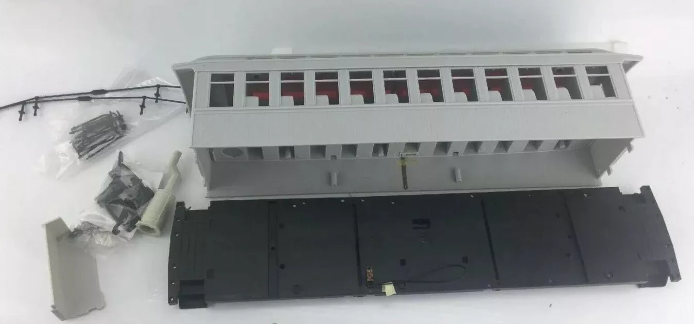 Bachmann Big Hauler 89491 G Scale KIT Classic Coach Undecorated - NOS