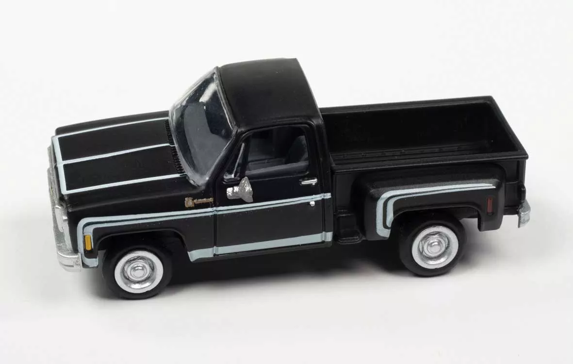 Classic Metal Works 30618 HO Scale 1976 Chevy Stepside Pickup Truck - Black