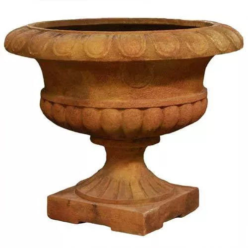 Heartford Urn Garden Display