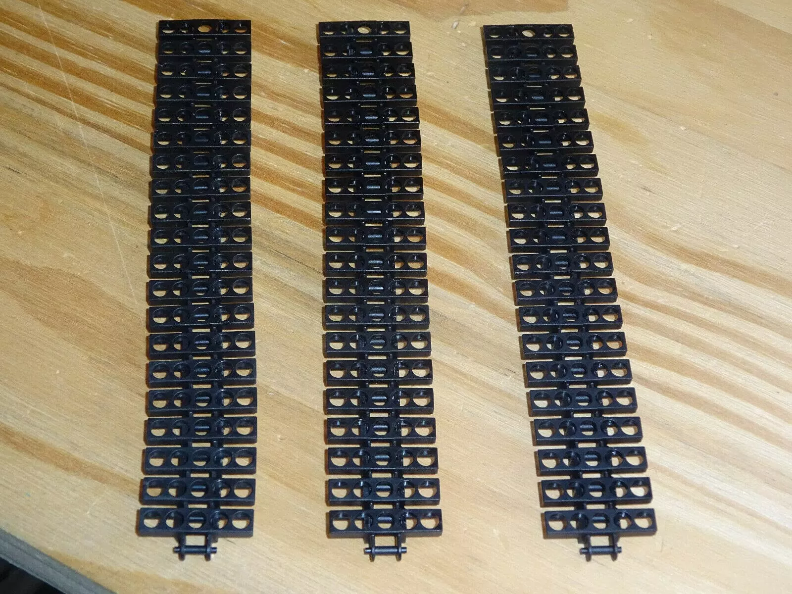 LEGO Technic Tread Links 3873 - Lot of 60 Black Tracks, Extra Small, M
