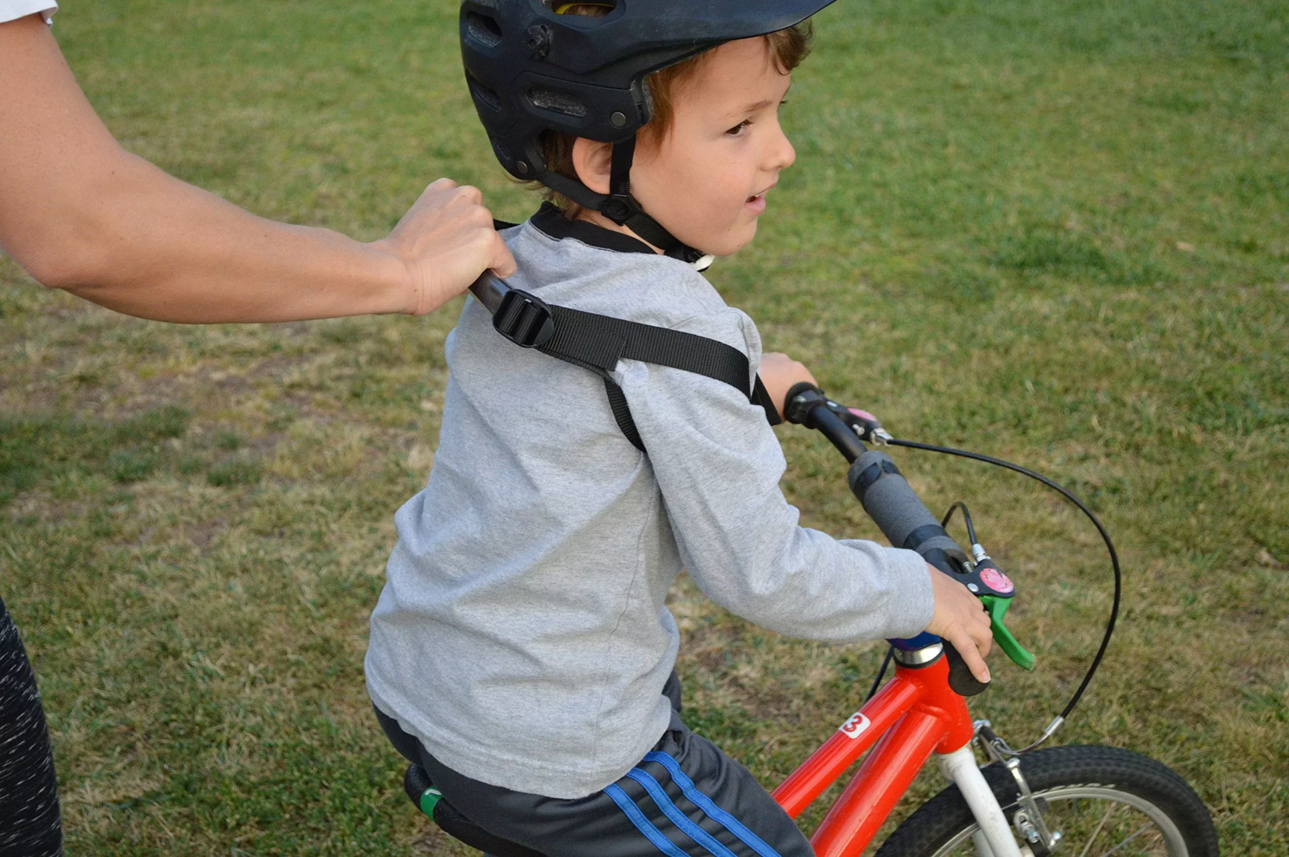 Outdoorsy Supplies First Ride Harness for Kids 2-7 Years Red Small