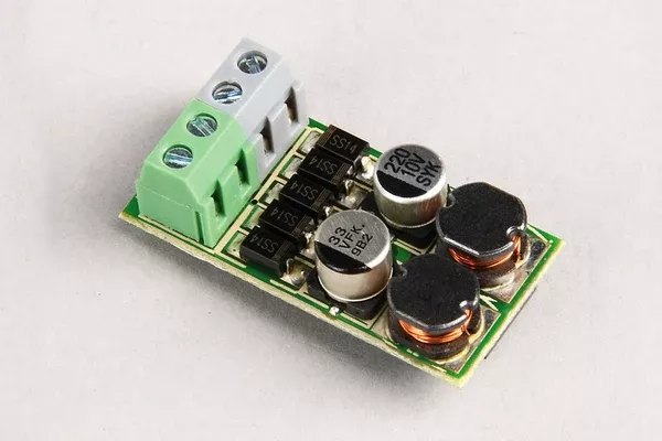 PIKO 36143 G Scale Voltage Regulator 5V