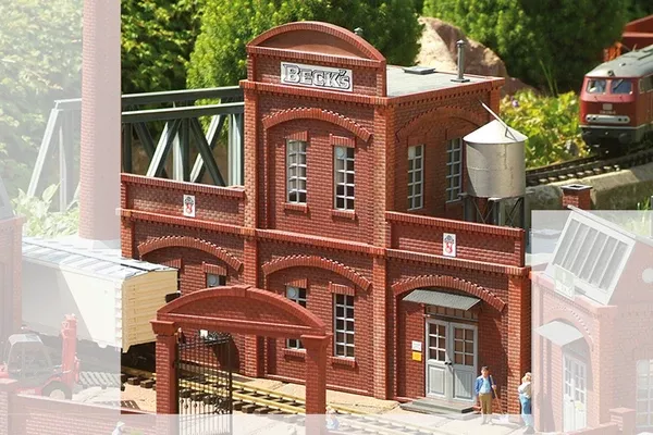PIKO 62014 G Scale Brewery Main Building Kit