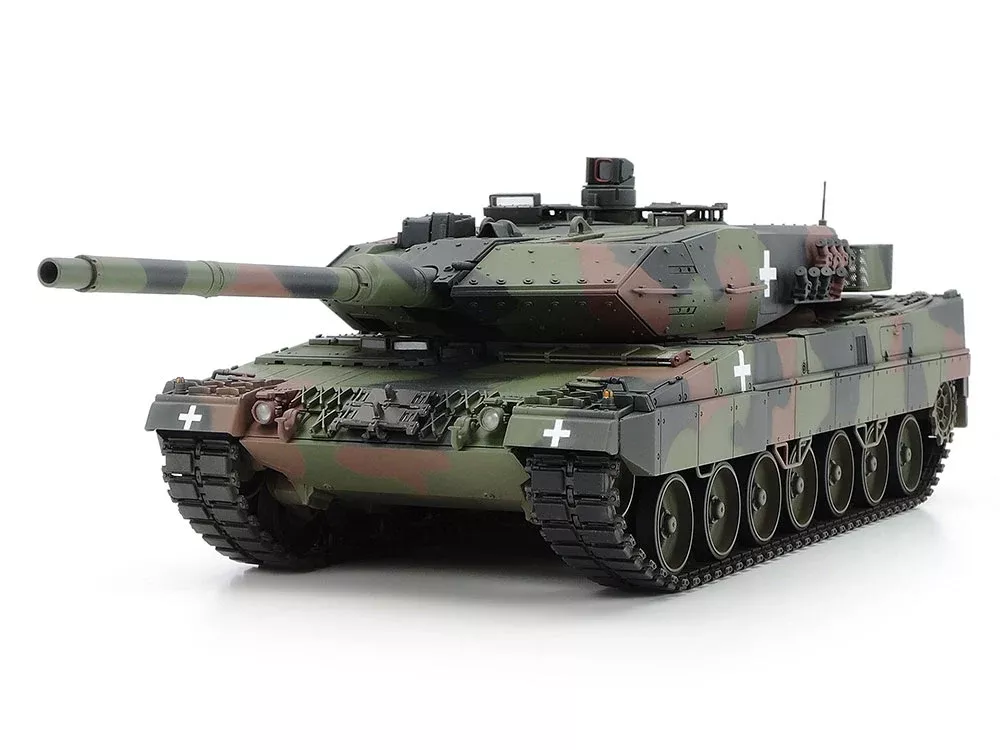 Tamiya 25207 1/35 Ukraine Limited Edition Leapard 2 A6 Tank Kit