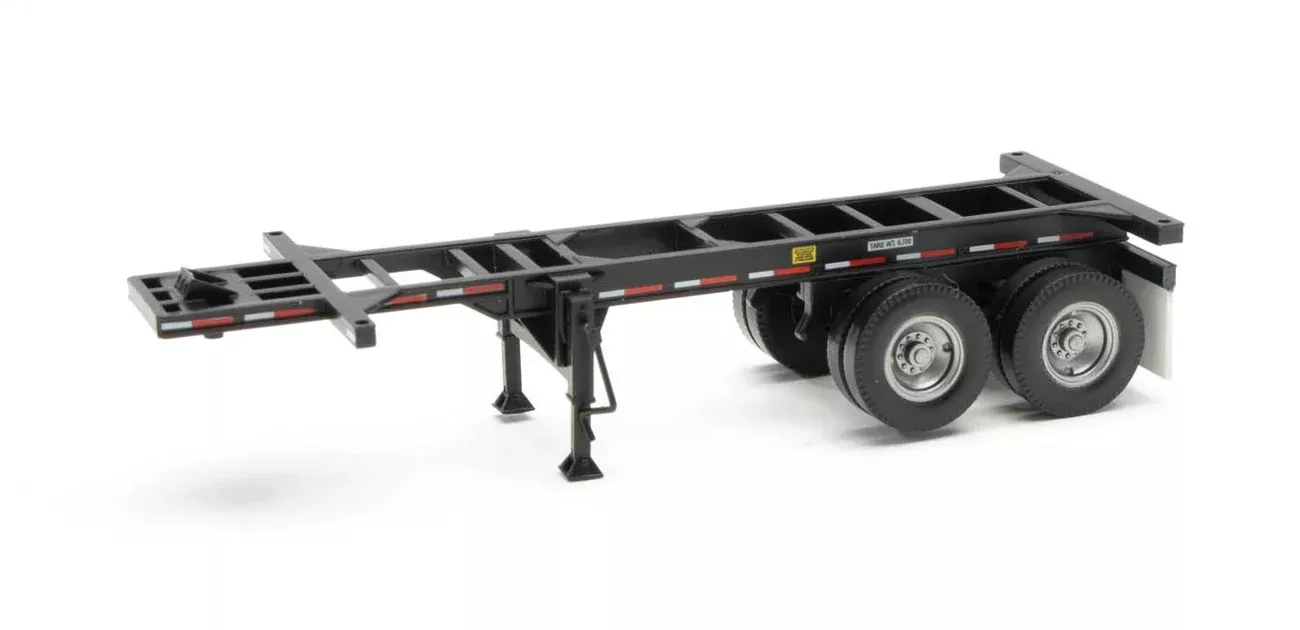 Walthers 949-4503 HO Scale 20' Container Chassis - Black 2 Pack