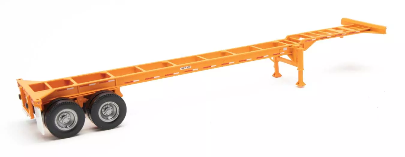 Walthers 949-4552 HO Scale 40' Container Chassis - Orange 2 Pack
