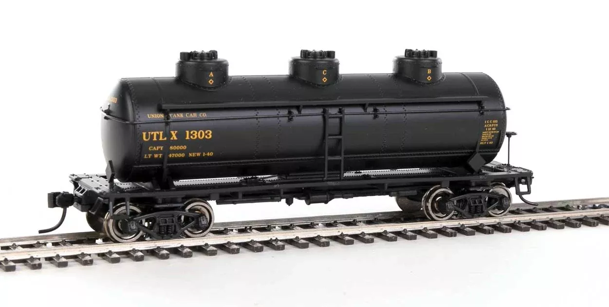 Walthers Mainline 910-1143 HO Scale 3 Dome Tank Car UTLX 1303