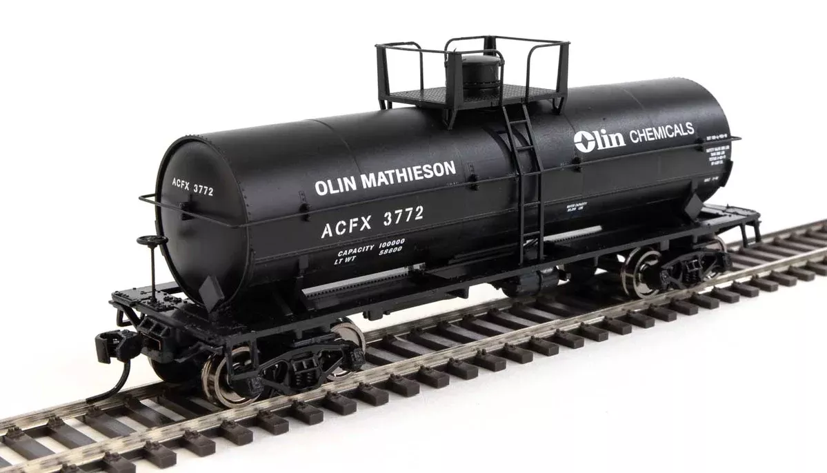 Walthers Mainline 910-48015 HO Scale 36' Chemical Tank Car Olin ACFX 3772