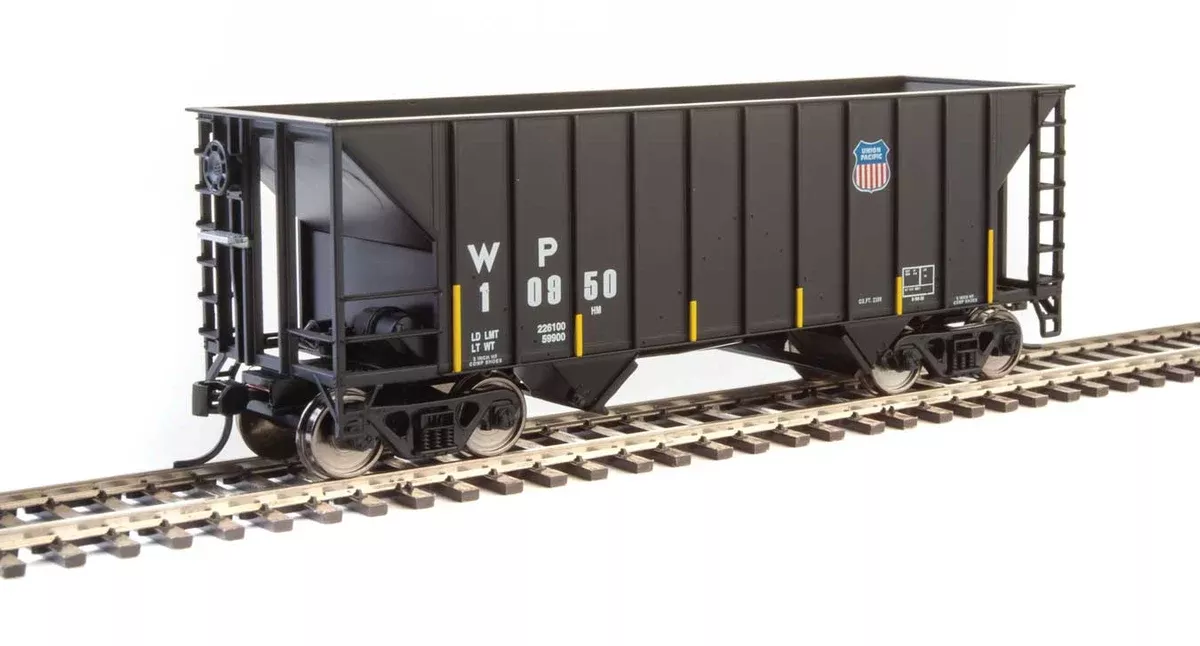 Walthers MainLine 910-6934 100 Ton 2 Bay Hopper Union Pacific WP 10950 - USED