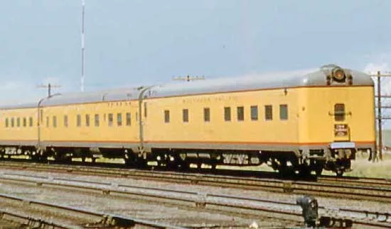 Walthers Proto 920-18921 HO Scale PS 10-6 Sleeper with Blunt End Southern Pacific Yellow SP 9041