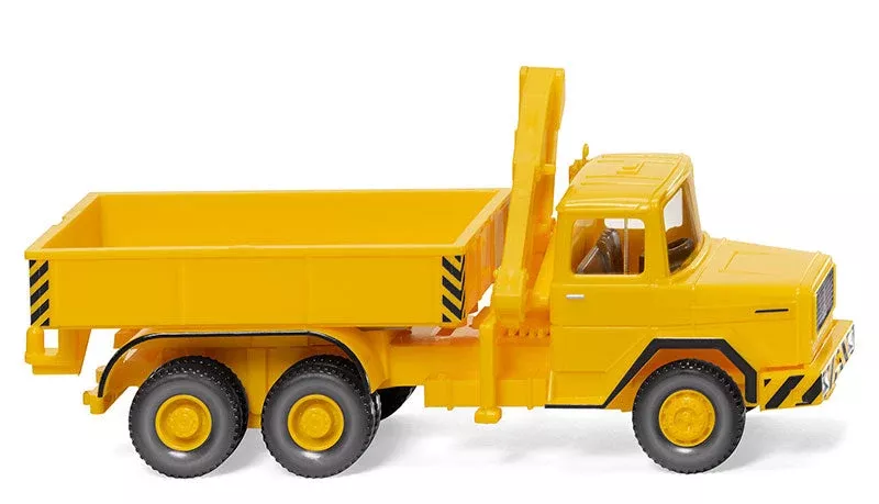 Wiking 050404 1/87 Scale Magirus Deutz Heavy Duty Tractor Unit